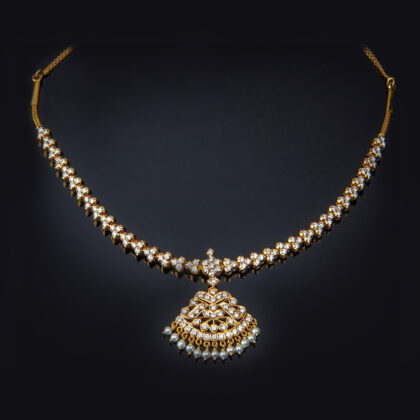 Classic 3 Stone Saradu Adigai